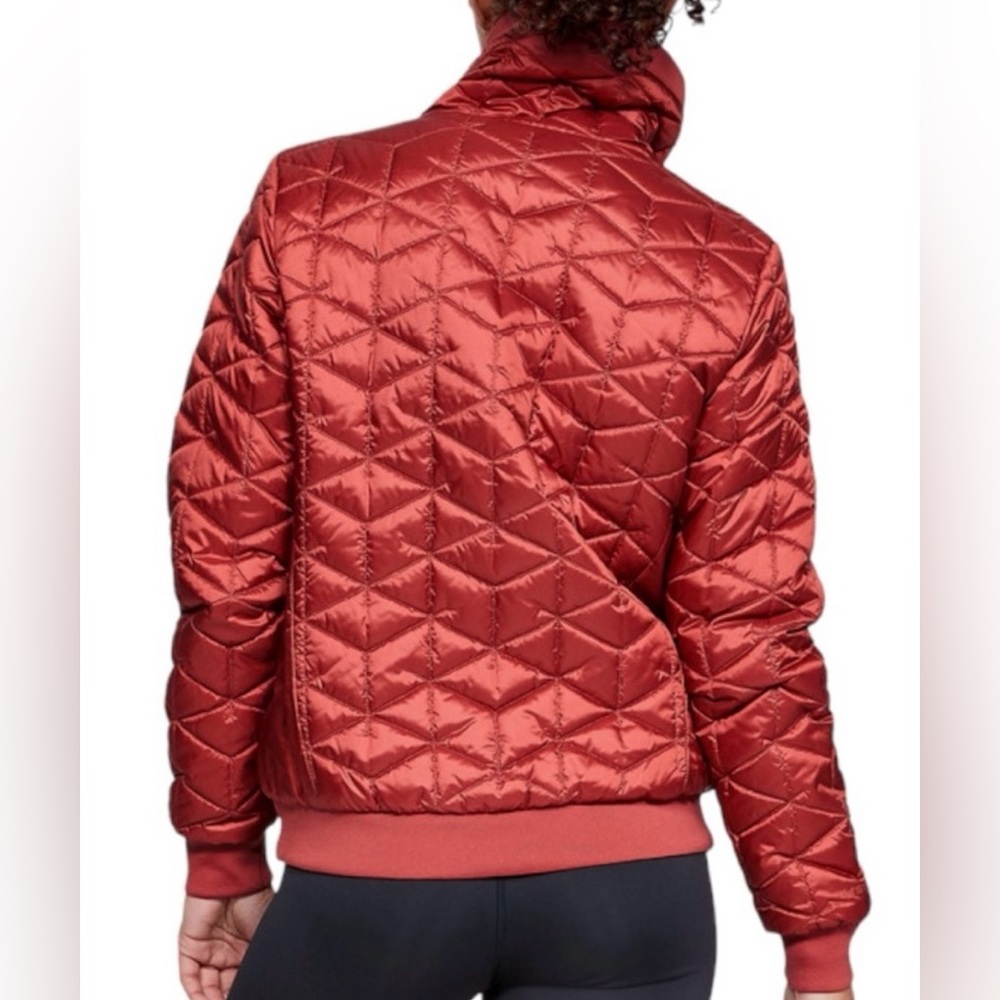 NWOT UNDER ARMOUR quilted bomber jacket zipper pockets size…